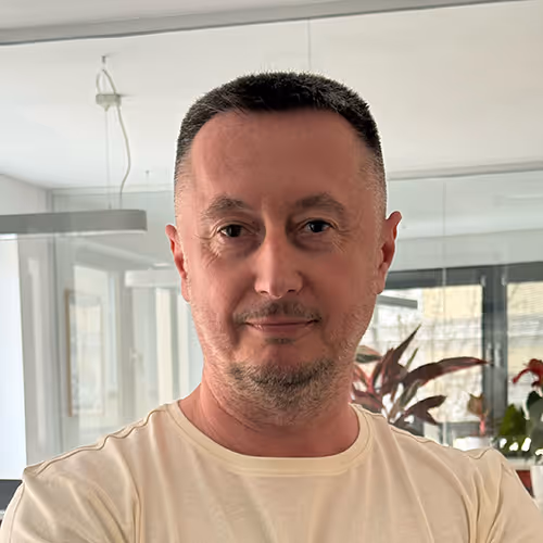 Portrait of Tomas Novak engeneer at EOF s.r.o. 