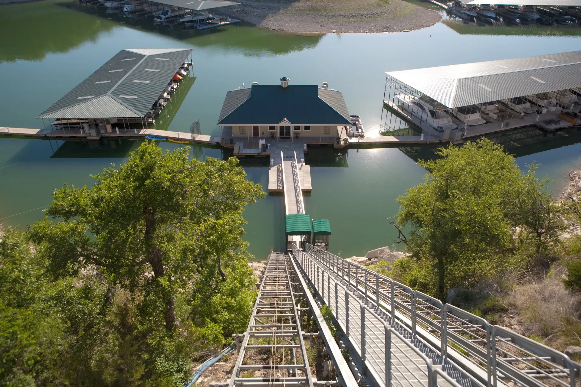 Rough Hollow Yacht Club marina Lake Travis