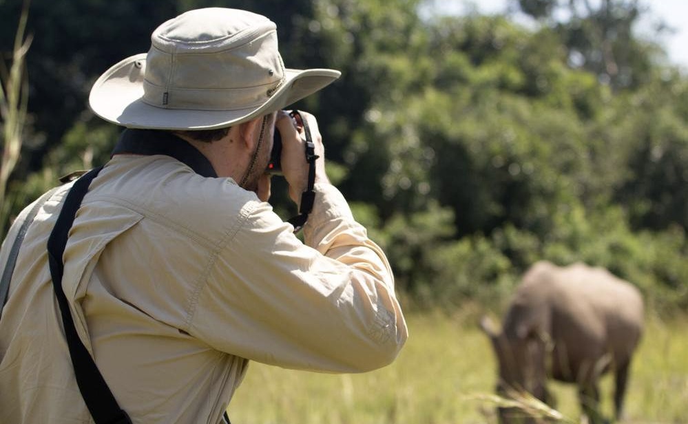 image of teacher using a smartboard (for a edtech)