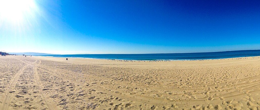 Waterfront in Manhattan Beach, CA