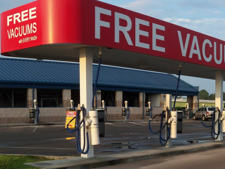 Automotive vacuums in Bayonet Point, Florida