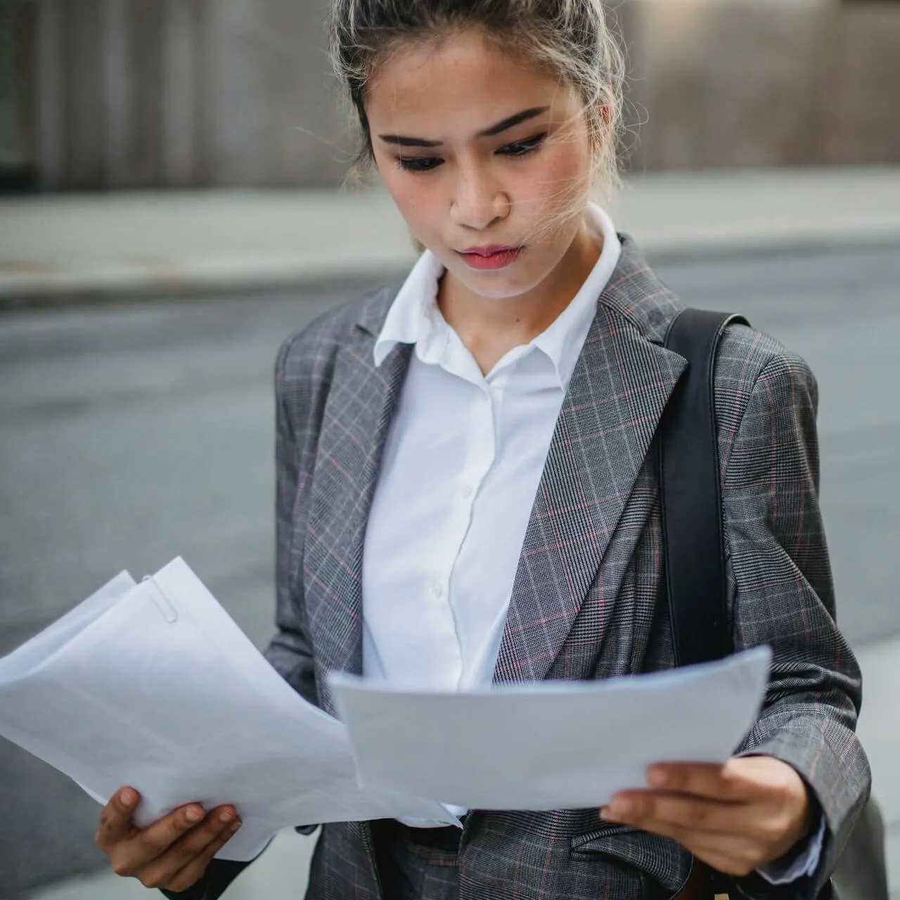 businesswoman reading the documents