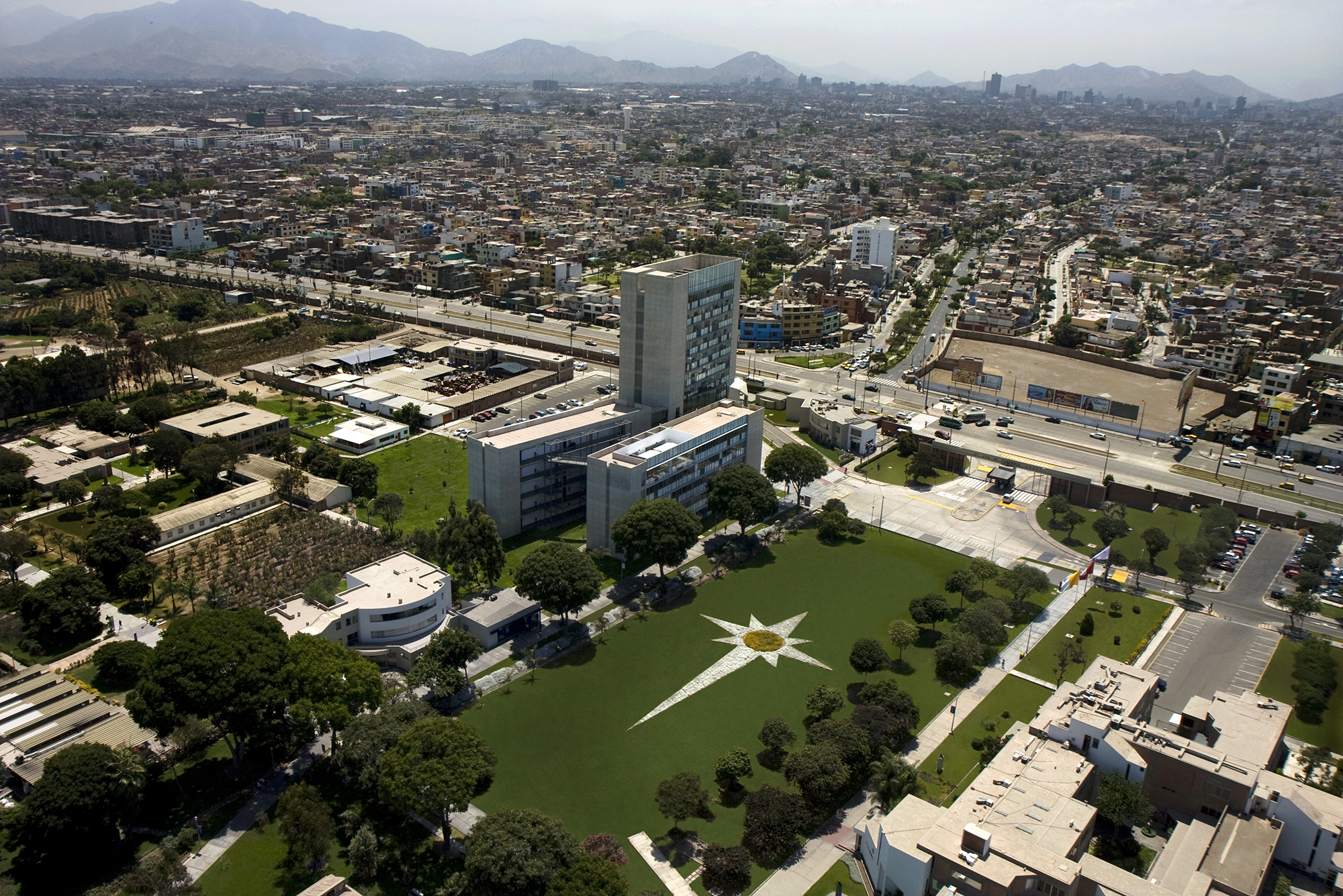 Vista aerea del campus