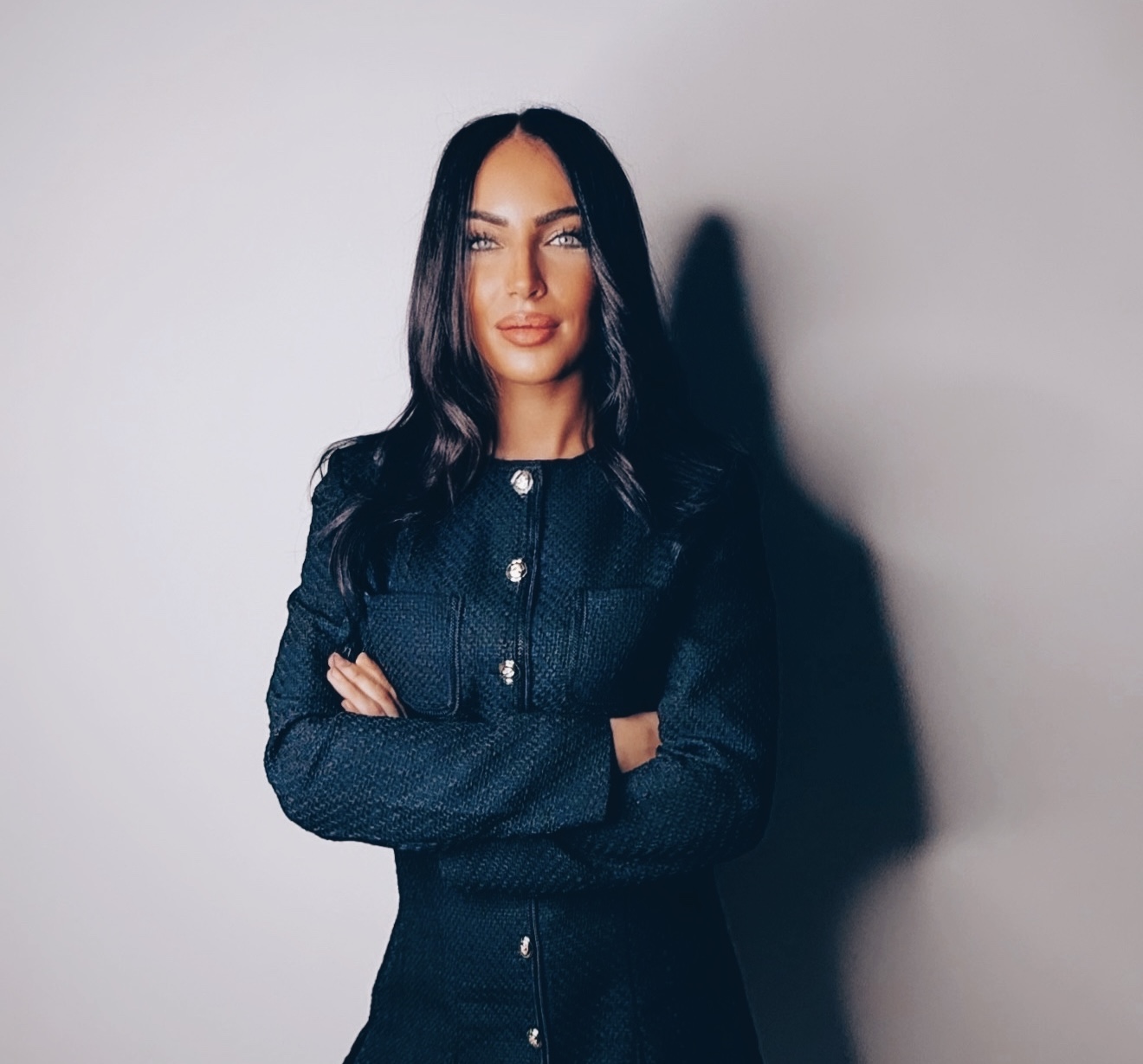 Ein Potrait Foto von Gülsüm