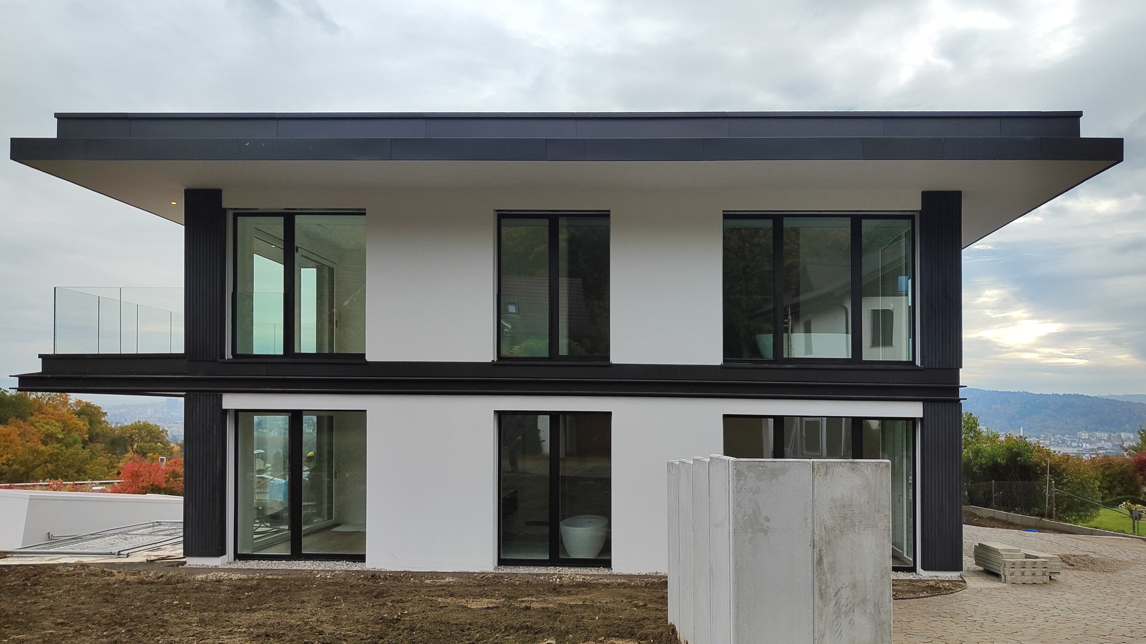 Besichtigung vom Projekt in Oberengstringen, Zürich. Sieben luxuriöse Eigentumswohnungen sind bereit!