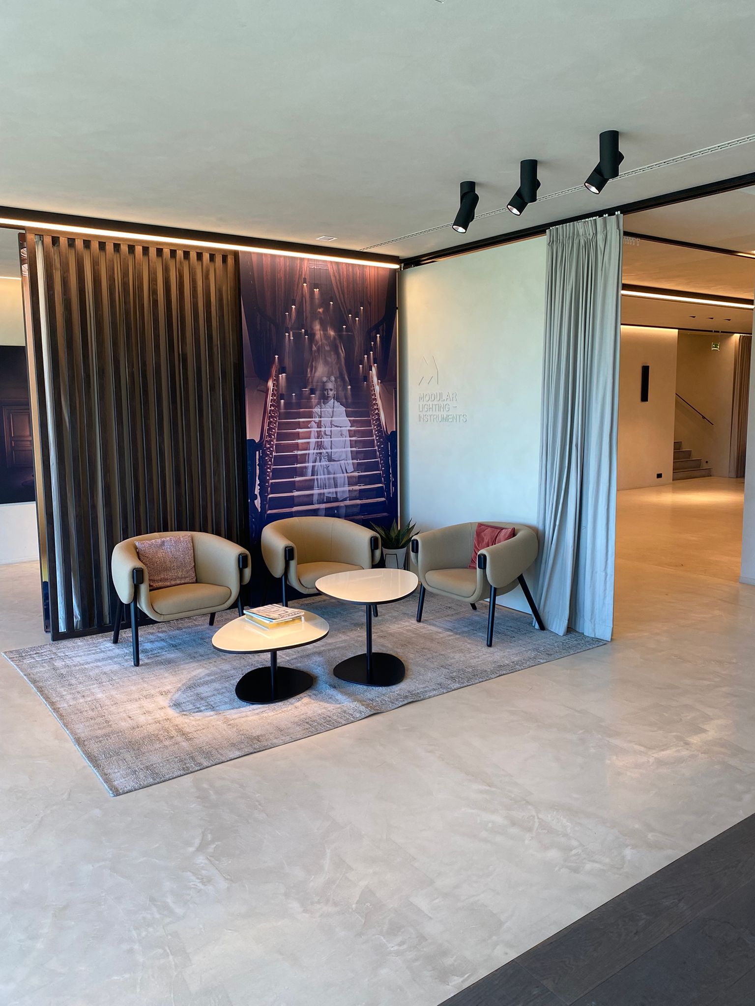 Besichtigung vom Hauptsitz, Showroom und Produktion von Modular Lighting in Belgien