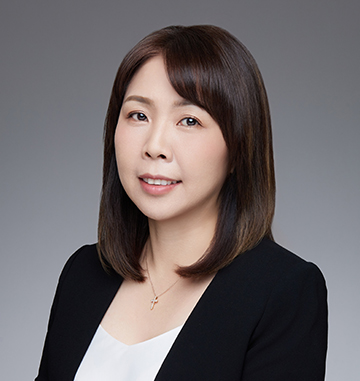 Executive image - Grace Leu