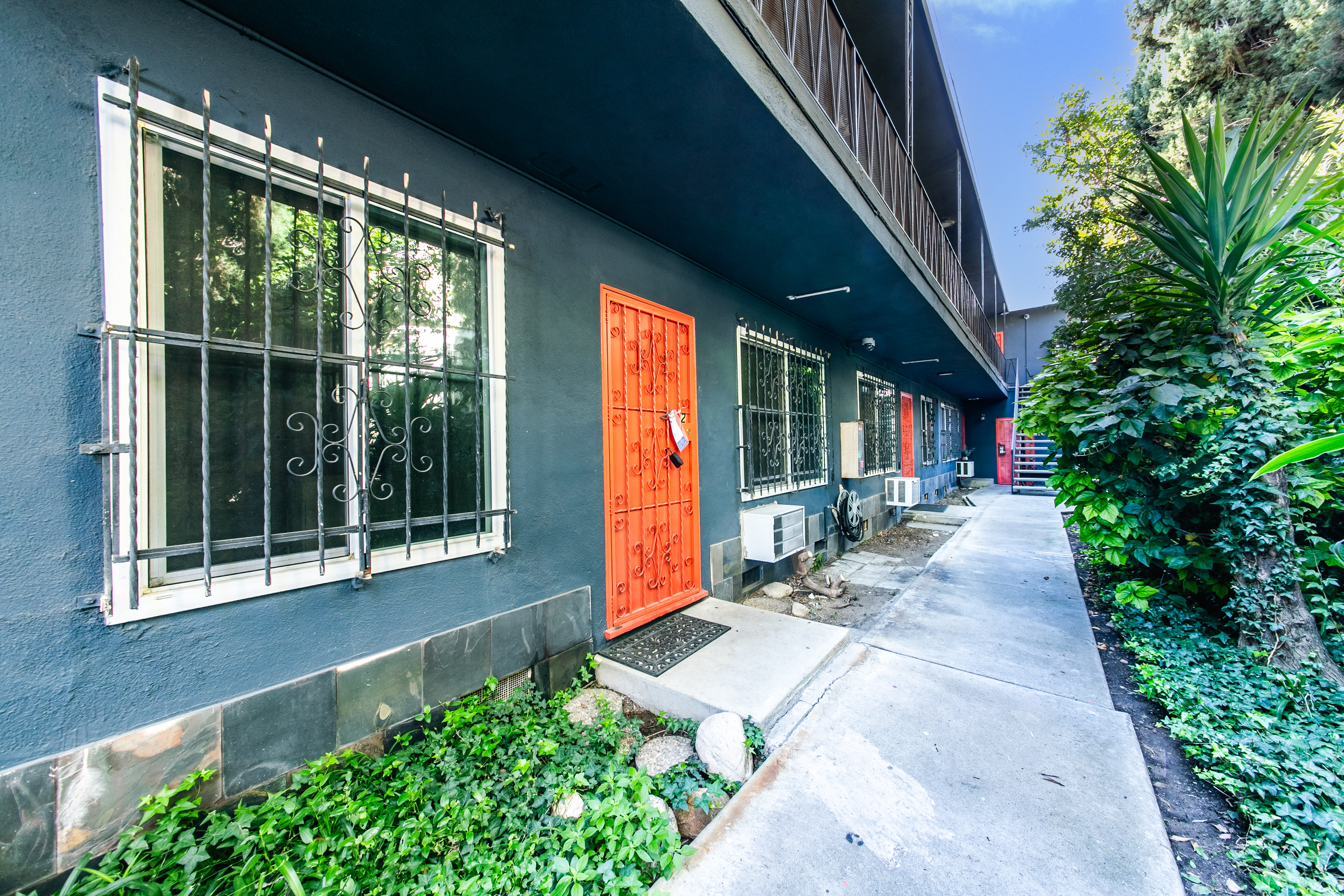 image of outdoor space (for a productivity tools business)