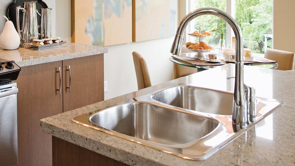 How to remove a kitchen sink