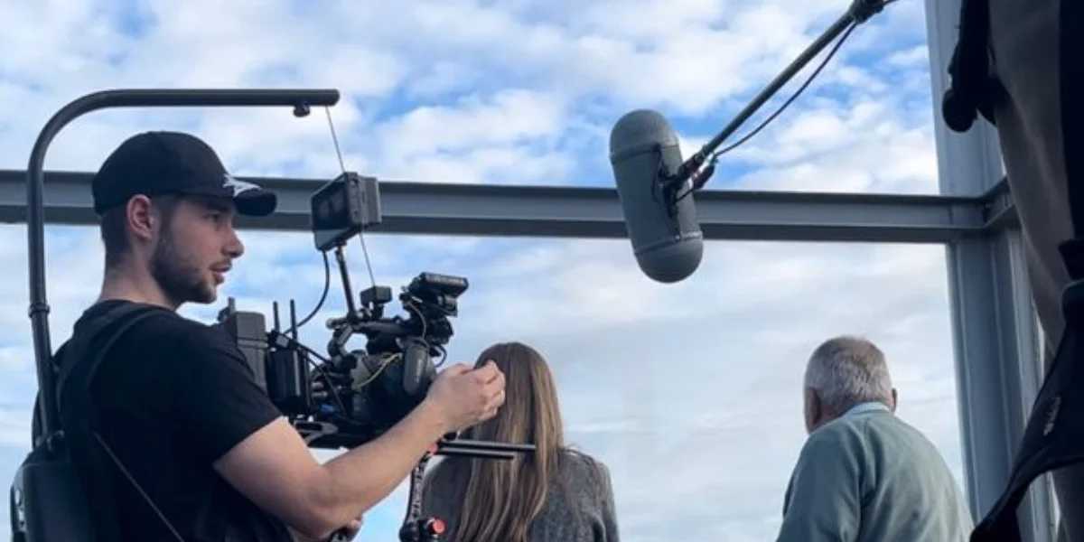 Camera and lighting setup for product video