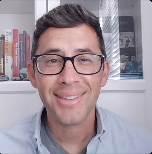 Chris Martinez headshot
