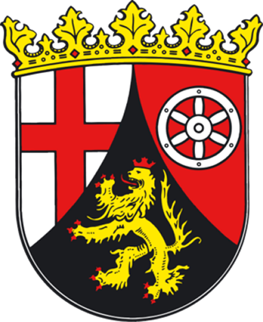 Wappen von Rheinland-Pfalz mit goldener Krone, rotem Kreuz auf weißem Hintergrund, silbernem Rad auf rotem Hintergrund und goldenem Löwen auf schwarzem Hintergrund.