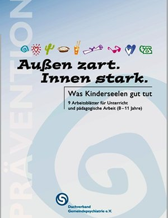 Buchcover mit dem Titel ‚Außen zart. Innen stark. Was Kinderseelen gut tut‘, mit bunten Symbolen oben und blauem Spiralmuster im Hintergrund.
