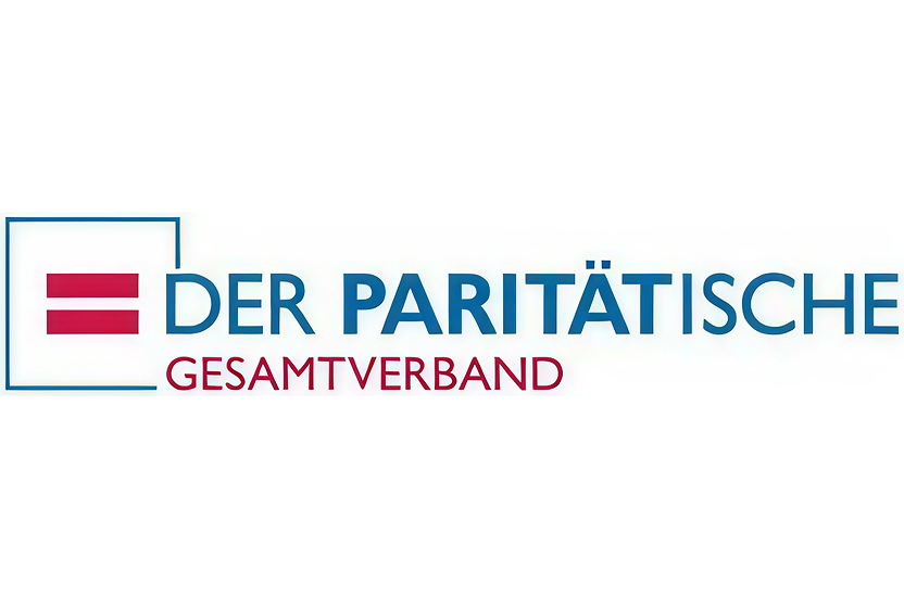 Logo des Paritätischen Gesamtverbands mit zwei roten gleichheitlichen Balken in einem blauen Rahmen links und dem Schriftzug „Der Paritätische Gesamtverband“ rechts.