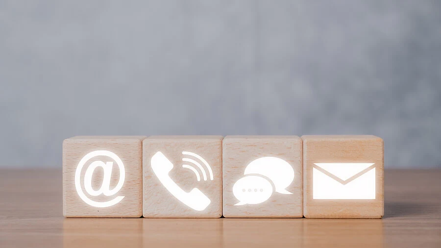 4 blocks showing contact methods