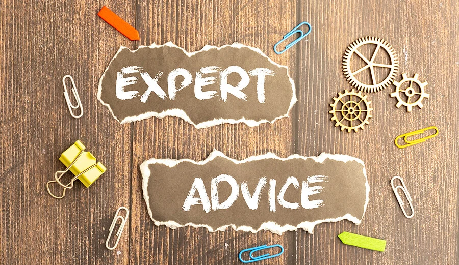 A board with the words expert advice