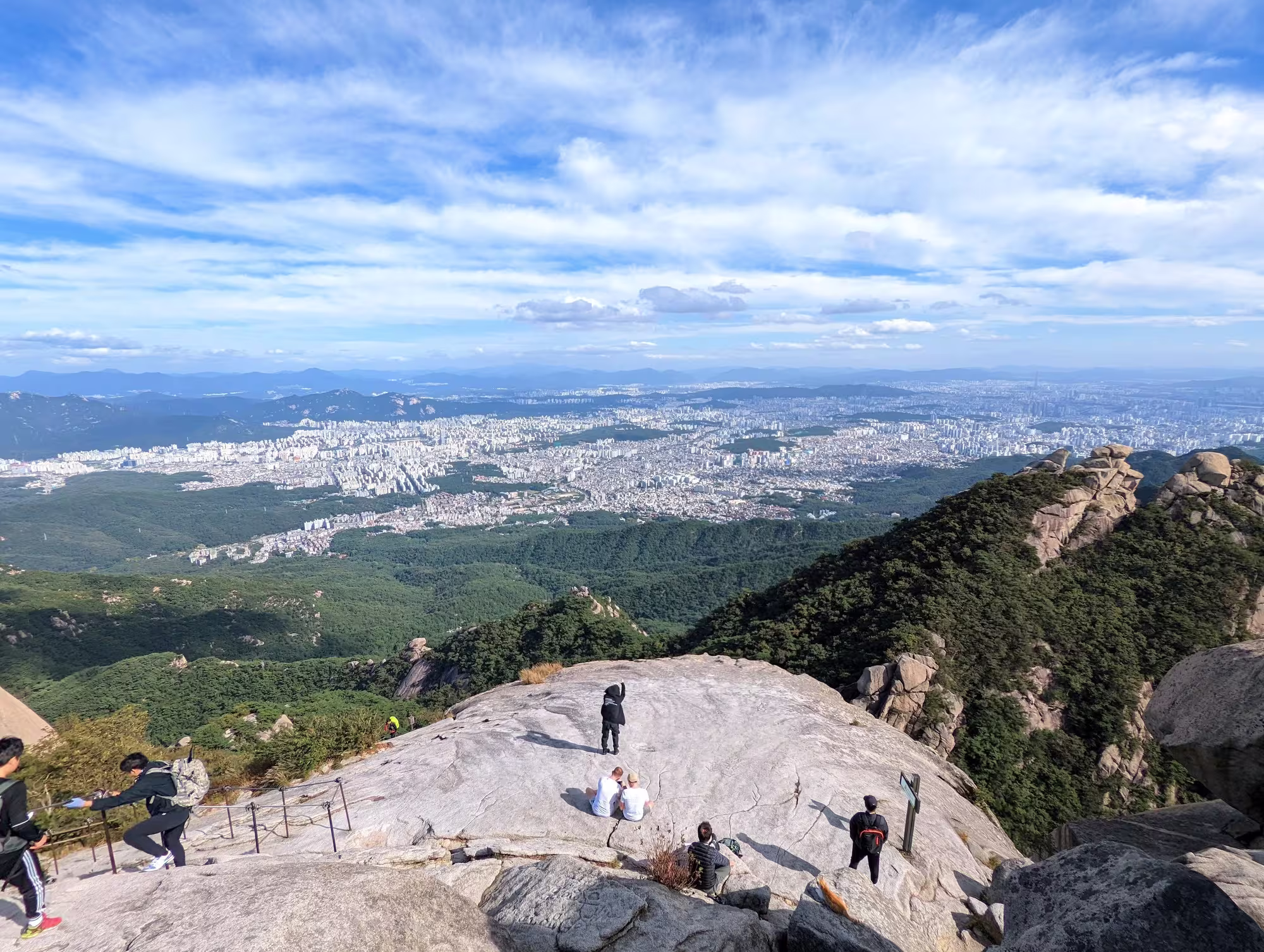 Que faire à Séoul ? Une randonnée incontournable au parc national Bukhansan