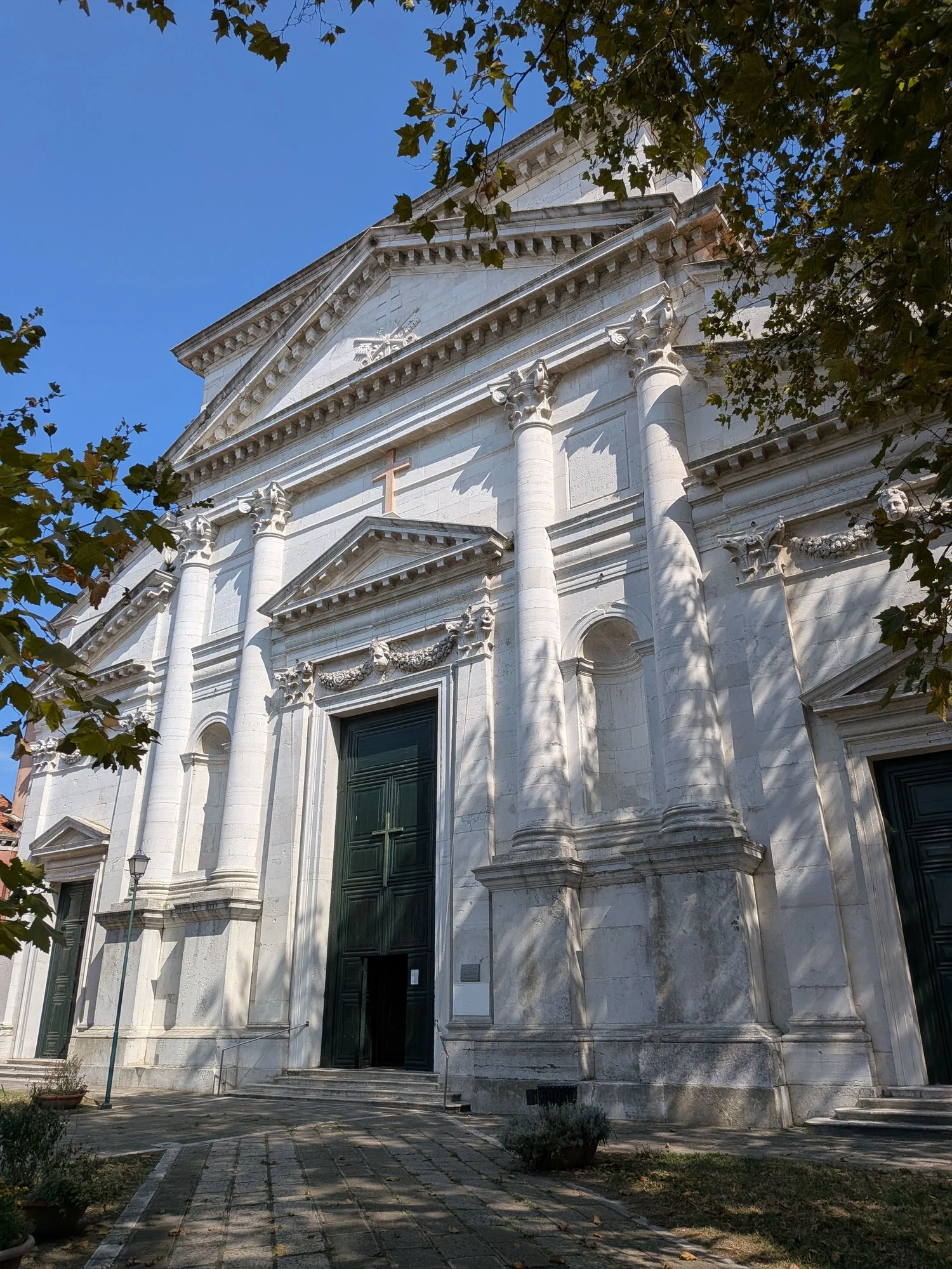 Cathédrale San Pietro di Castello extérieur