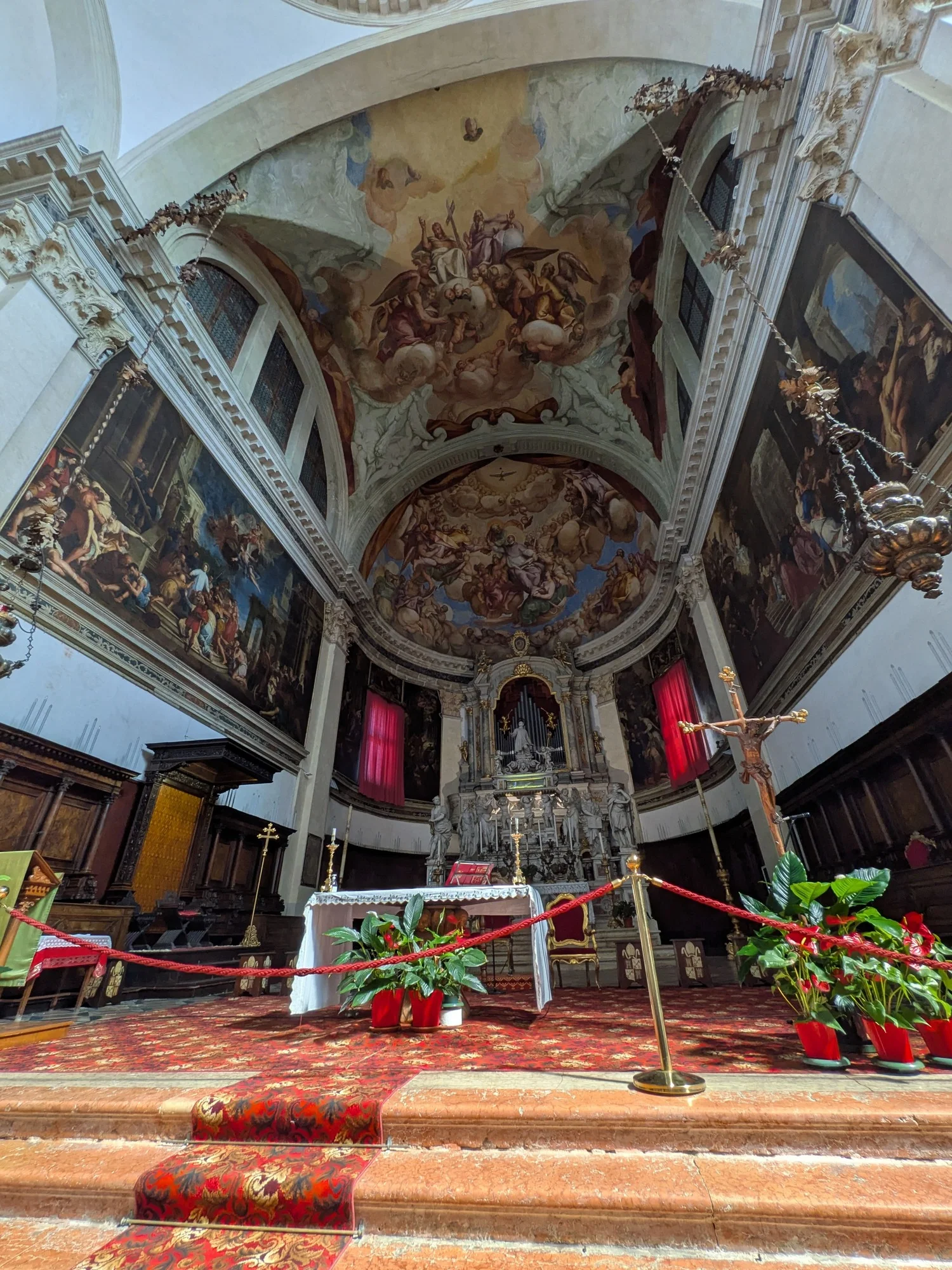 Cathédrale San Pietro di Castello intérieur