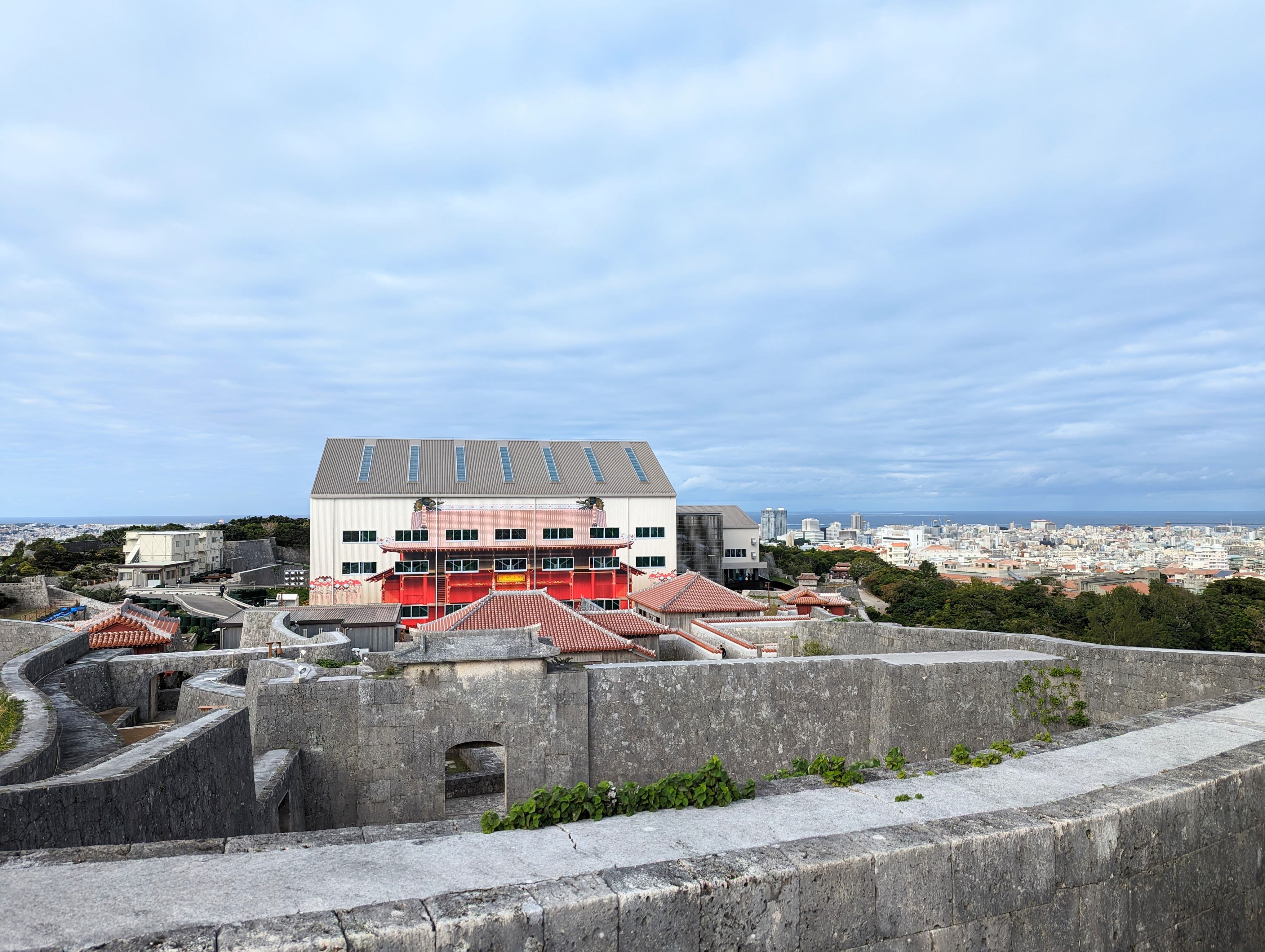 Le château Shuri en reconstruction