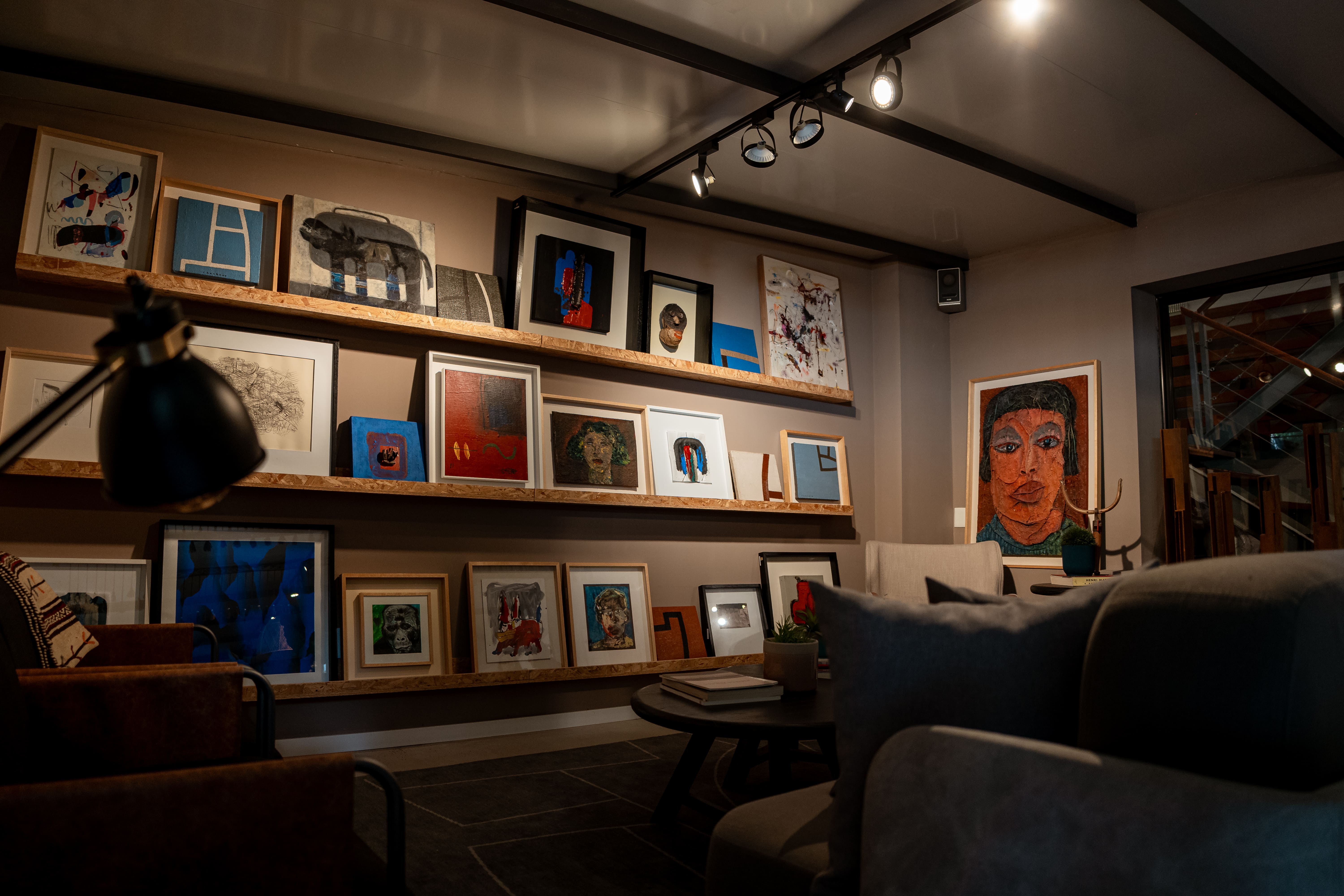 About V1 Tricker Img Wrap