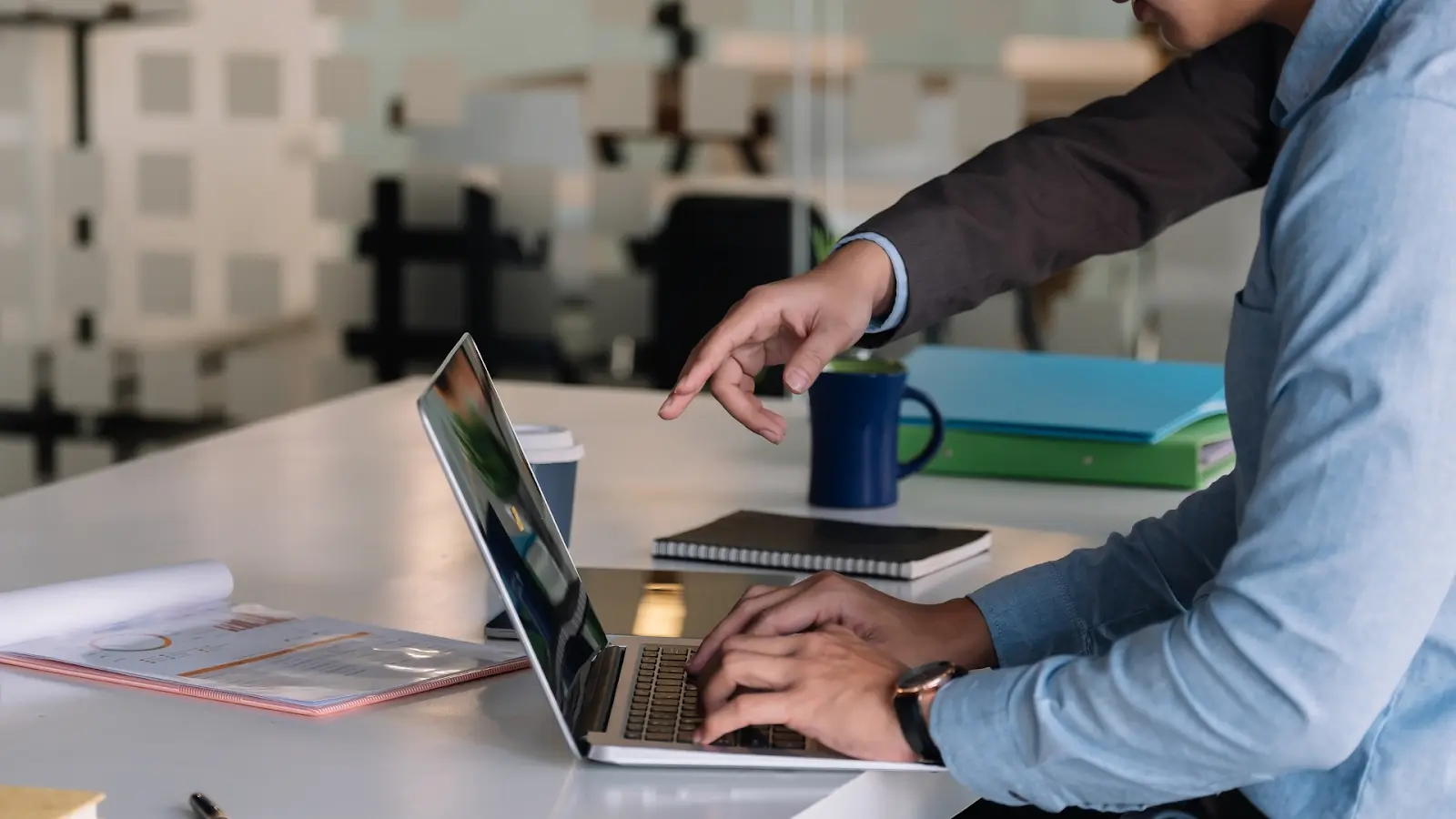 Colleagues analyzing promotion results and retailer-level deductions to protect margin and reduce leakage.