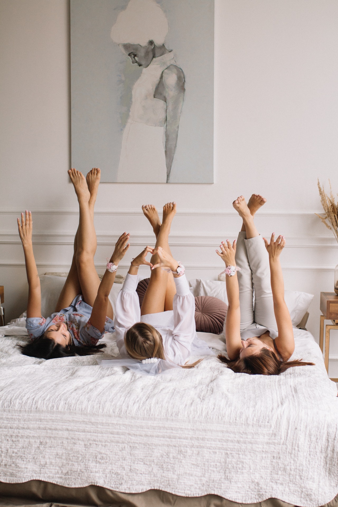 how to plan a bachelorette party