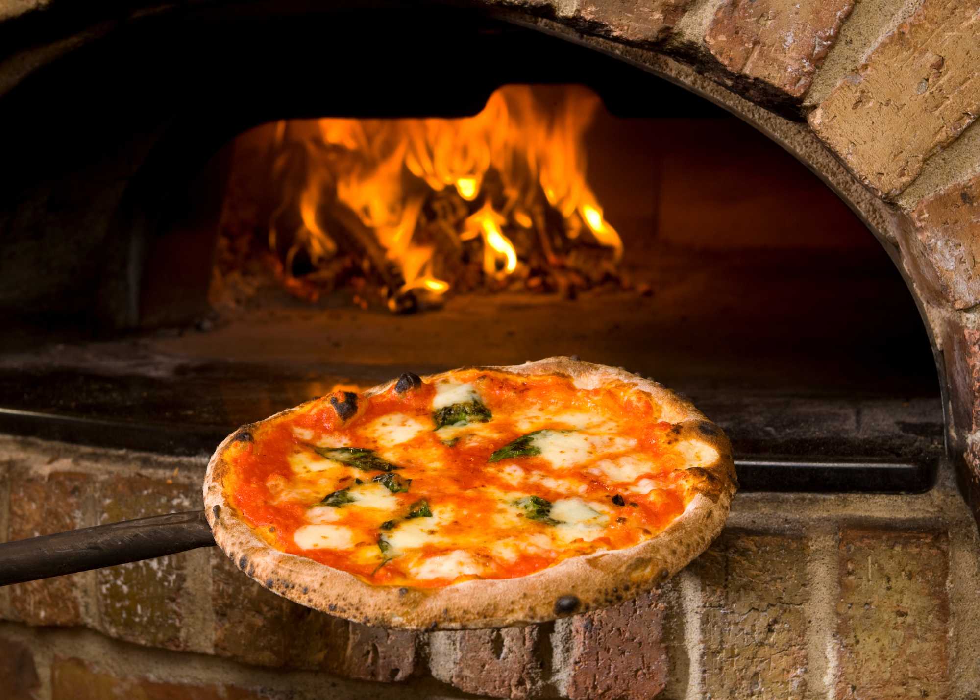 how to make pizza at home