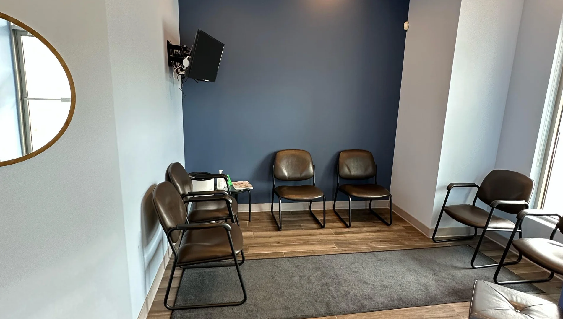 Essa Ferndale Dental waiting area