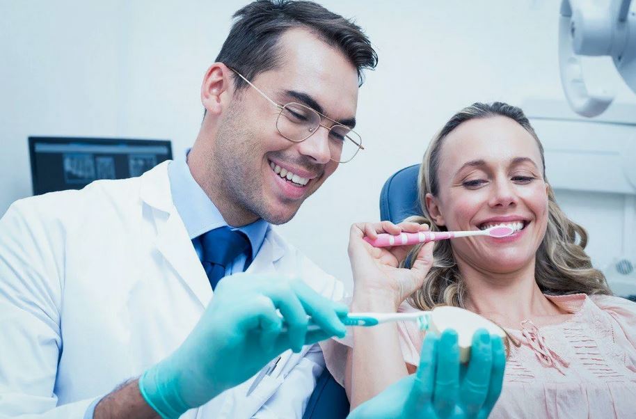 Complete Family Dental Care in Etobicoke at Six Points Plaza Dental