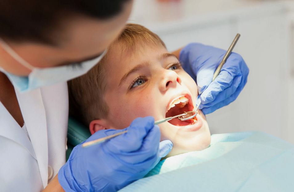 Modern Family & Cosmetic Dentistry in Etobicoke