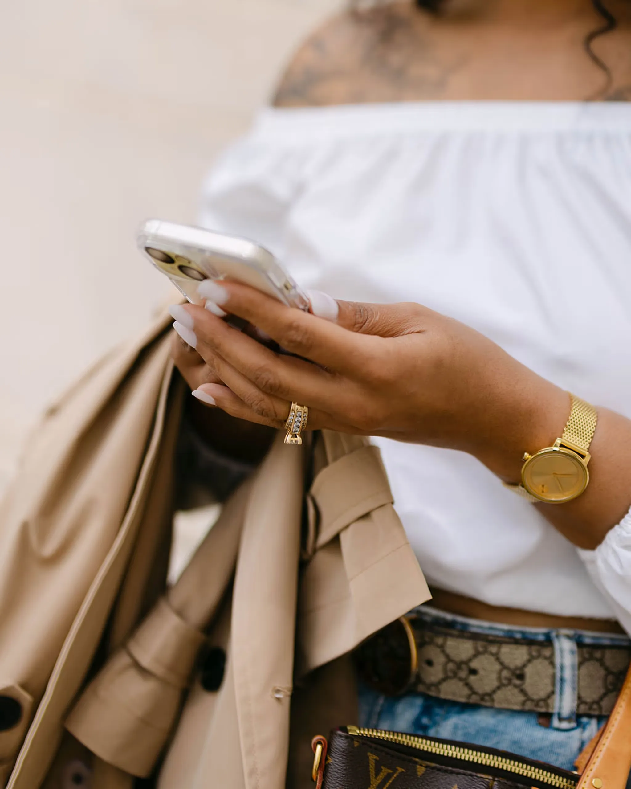 A remote assistant providing a strategic business update through a digital workspace