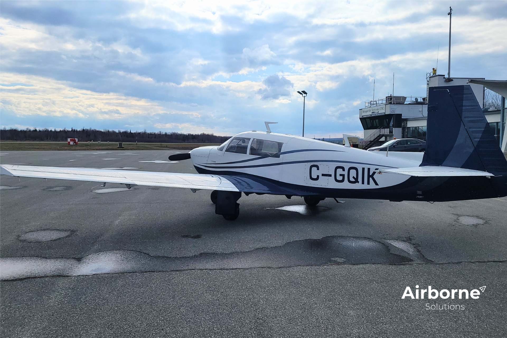 1977 Mooney M20J, photo 2