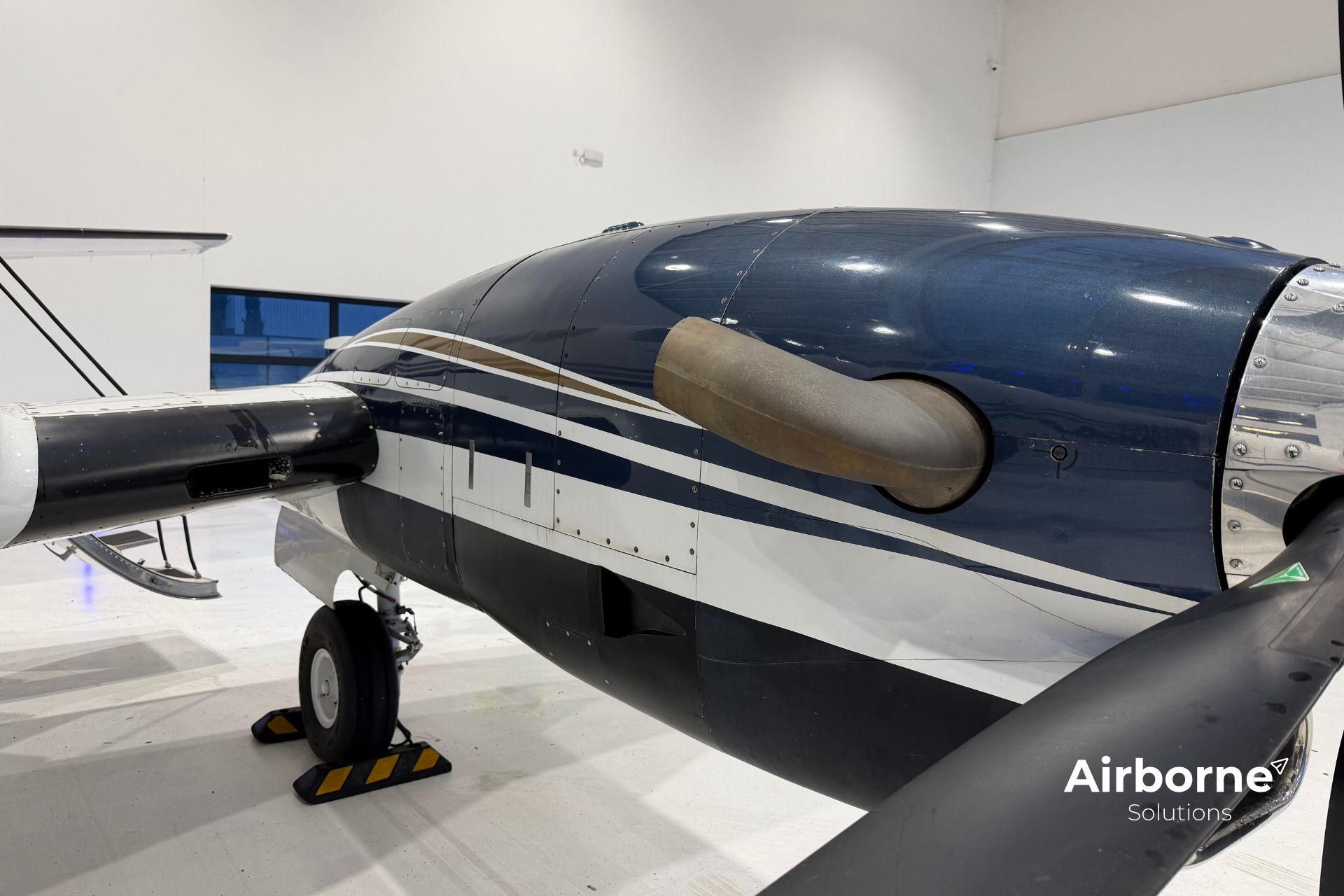 1994 Beechcraft King Air C90A, photo 13