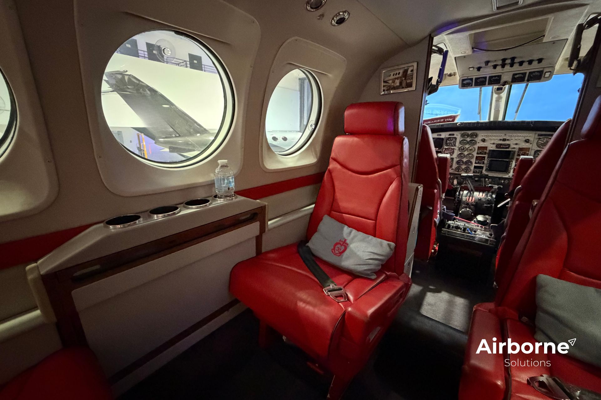 1994 Beechcraft King Air C90A, photo 19