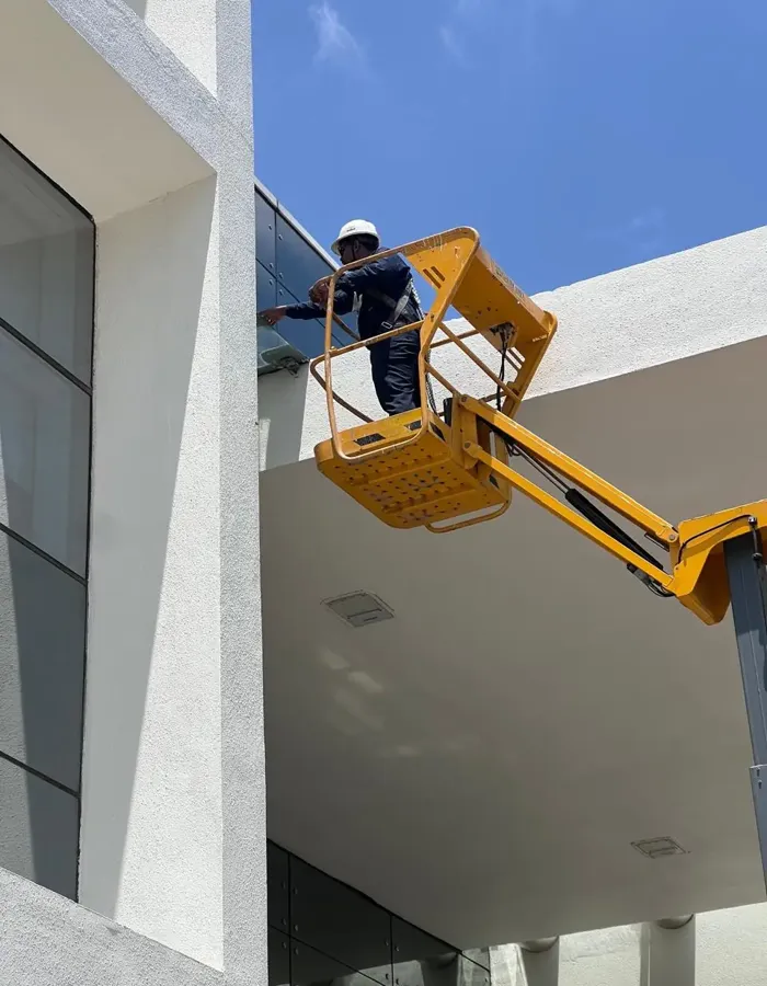 Structural engineer conducting building inspection Chennai