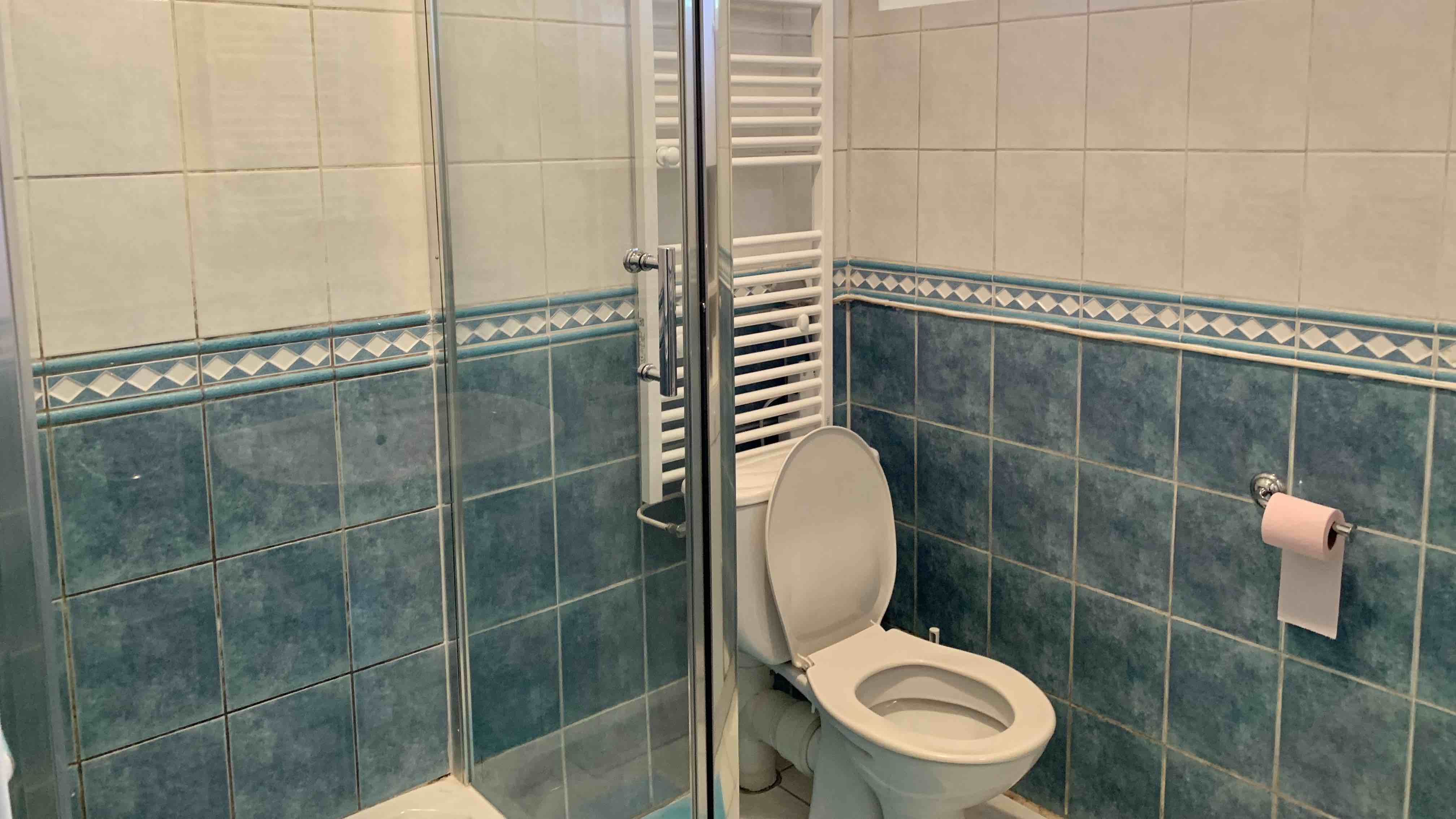 Salle de bain du gîte de la Bergerie