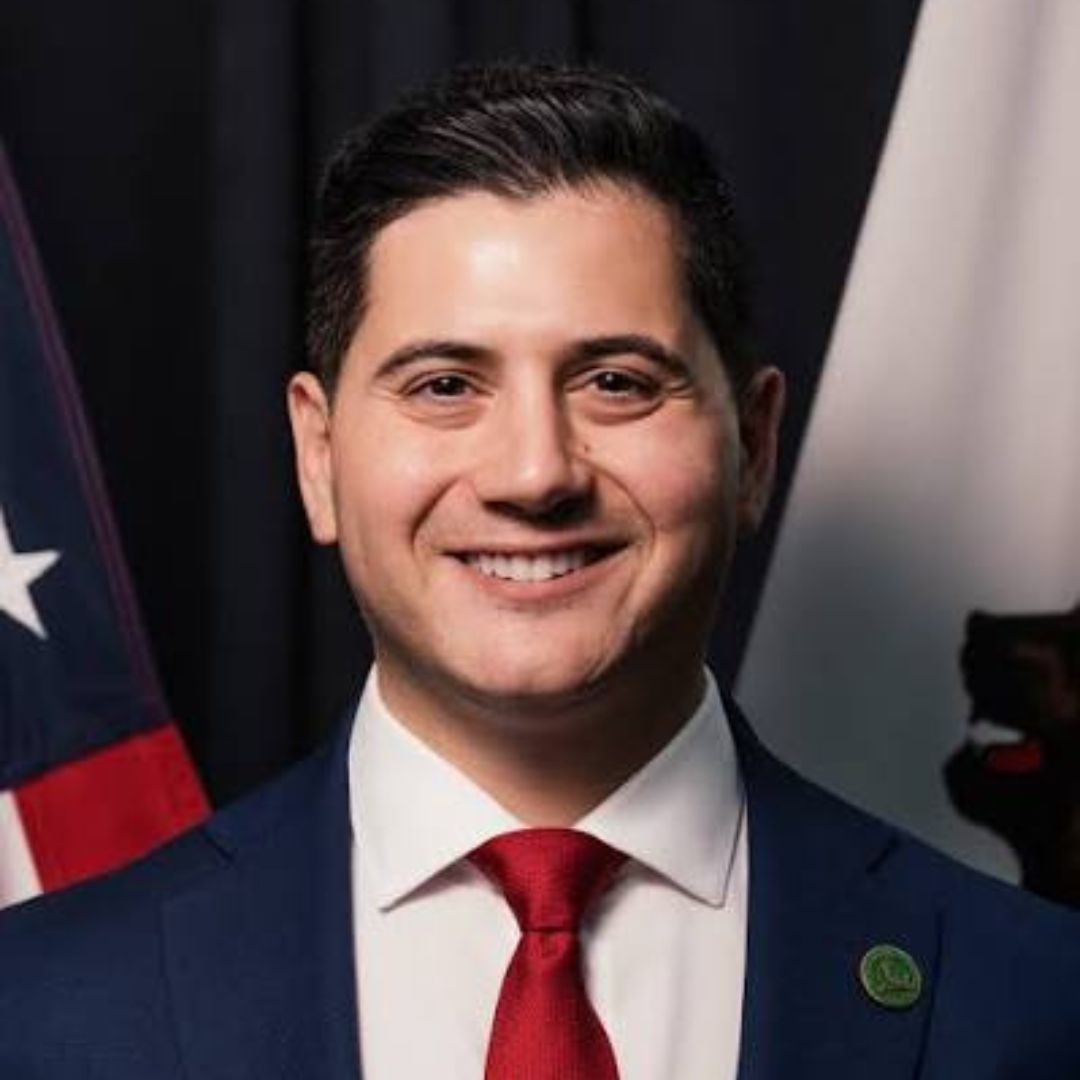 Bill Essayli