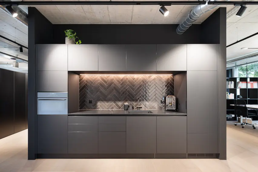 Küche im Avermo Büro in Aarau