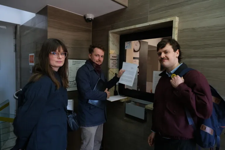 Opór instytucji i kłody pod nogi. Przedstawiamy kulisy naszej walki z nielegalnymi wyścigami.