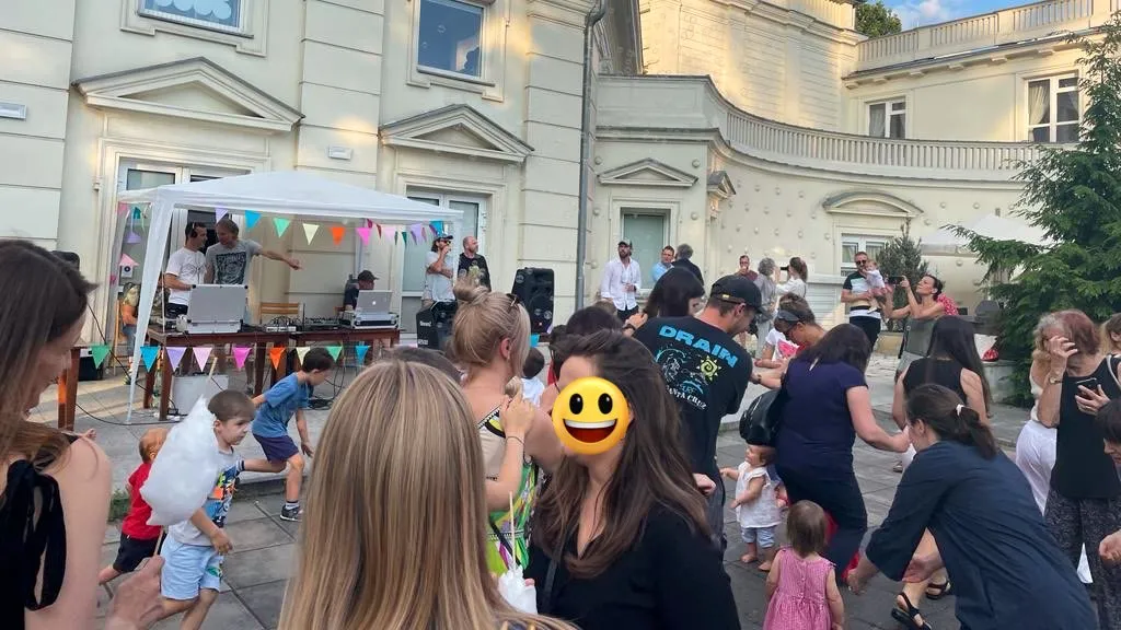 Blisko 10 lat temu odbyła się pierwsza Międzypokoleniowa Żoliborska Potańcówka. Tak narodziła się na Żoliborzu nowa tradycja.