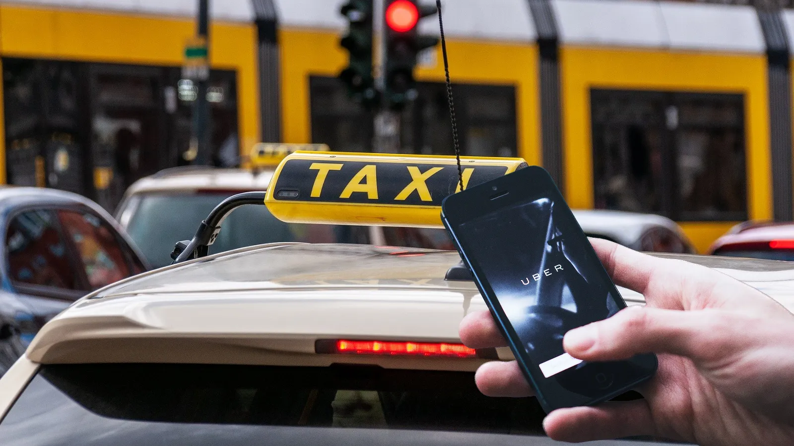 UBER, Bolt, ... co należy zrobić z patoaplikacjami?