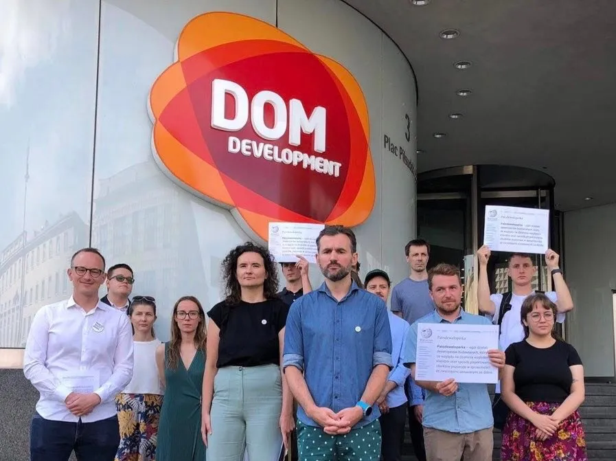 Deweloper pozywa społecznika MJN i chce zapłaty aż 25 tys. złotych!