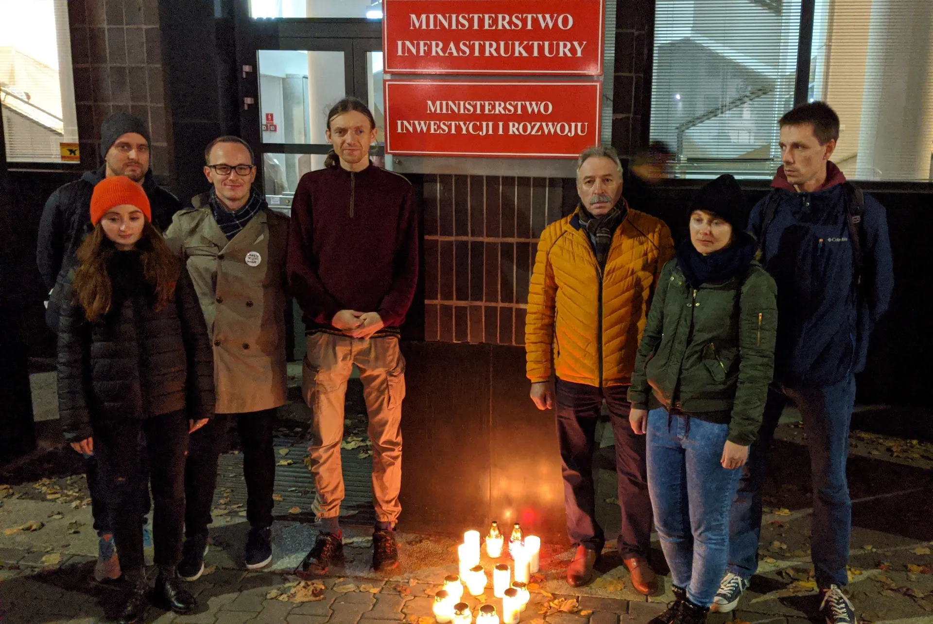 17 listopada - Światowy Dzień Pamięci Ofiar Wypadków Drogowych