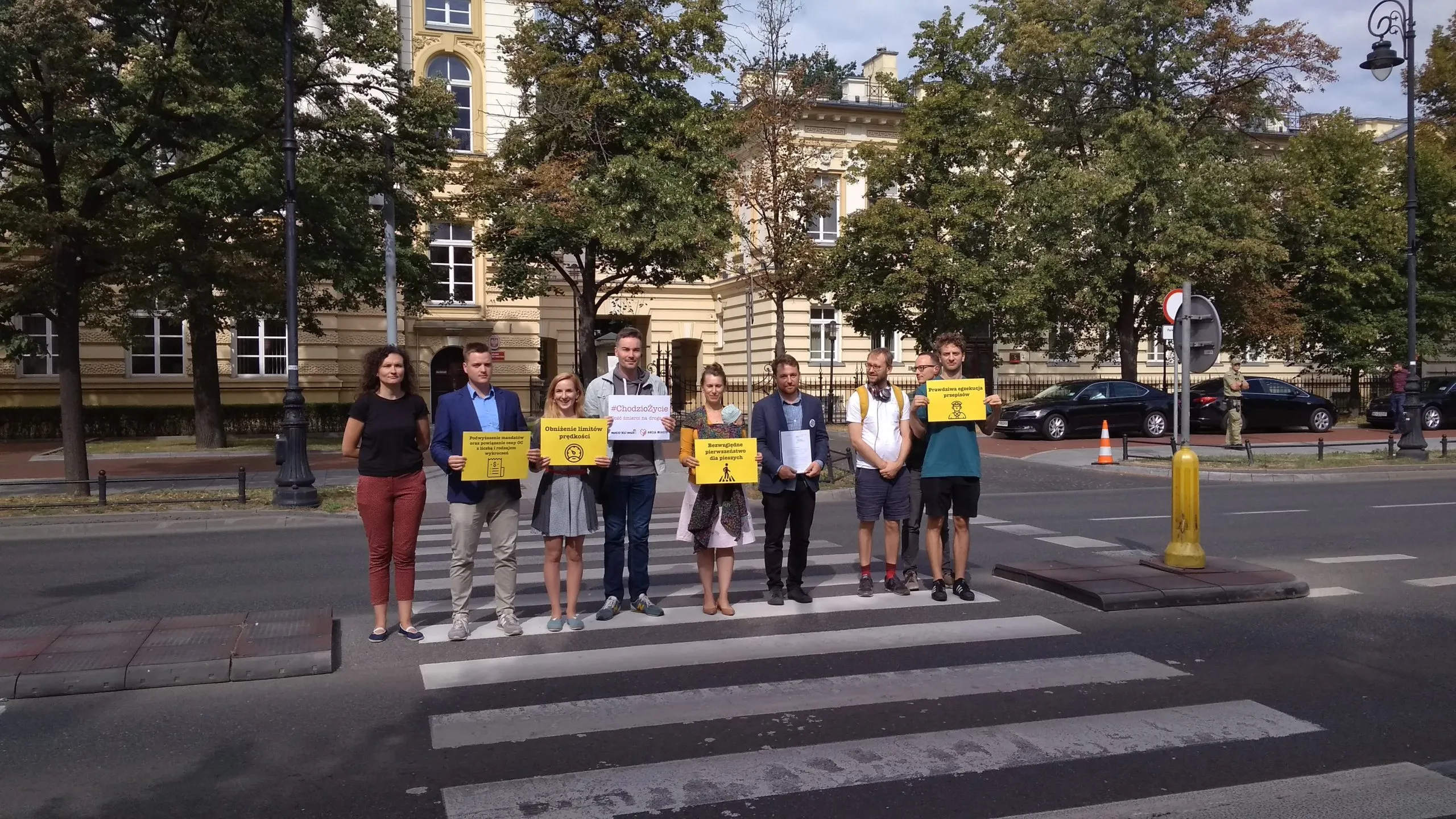 Ministerstwo utajnia raport na temat bezpieczeństwa pieszych