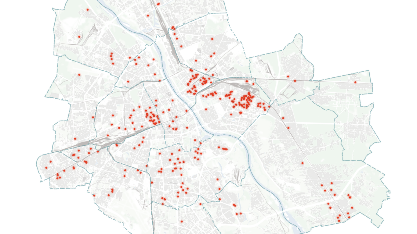 Warszawa stolicą pustostanów? Odnaleźliśmy ponad 350 pustych miejskich budynków.