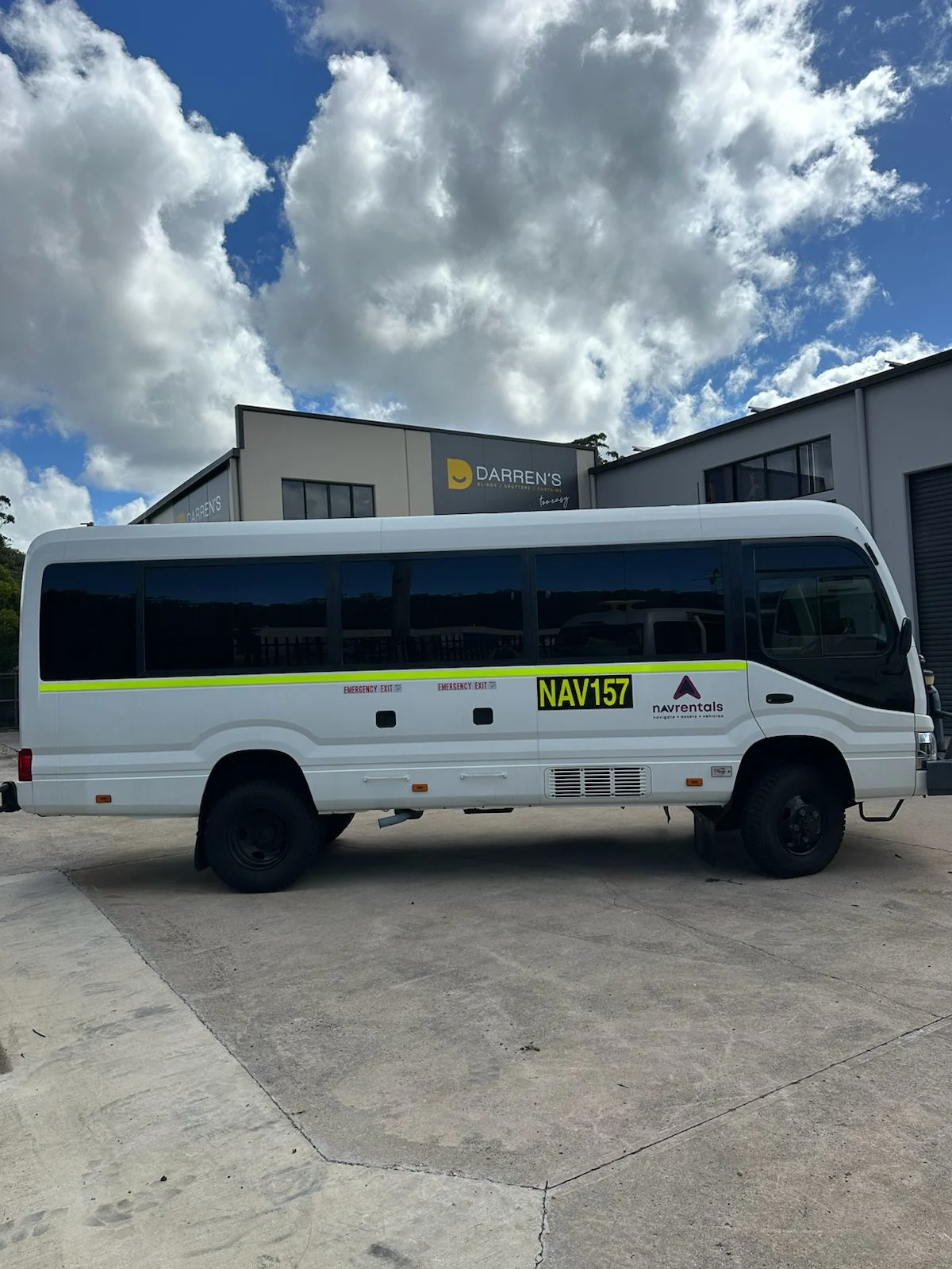 22 Seat Mine-Spec Bus