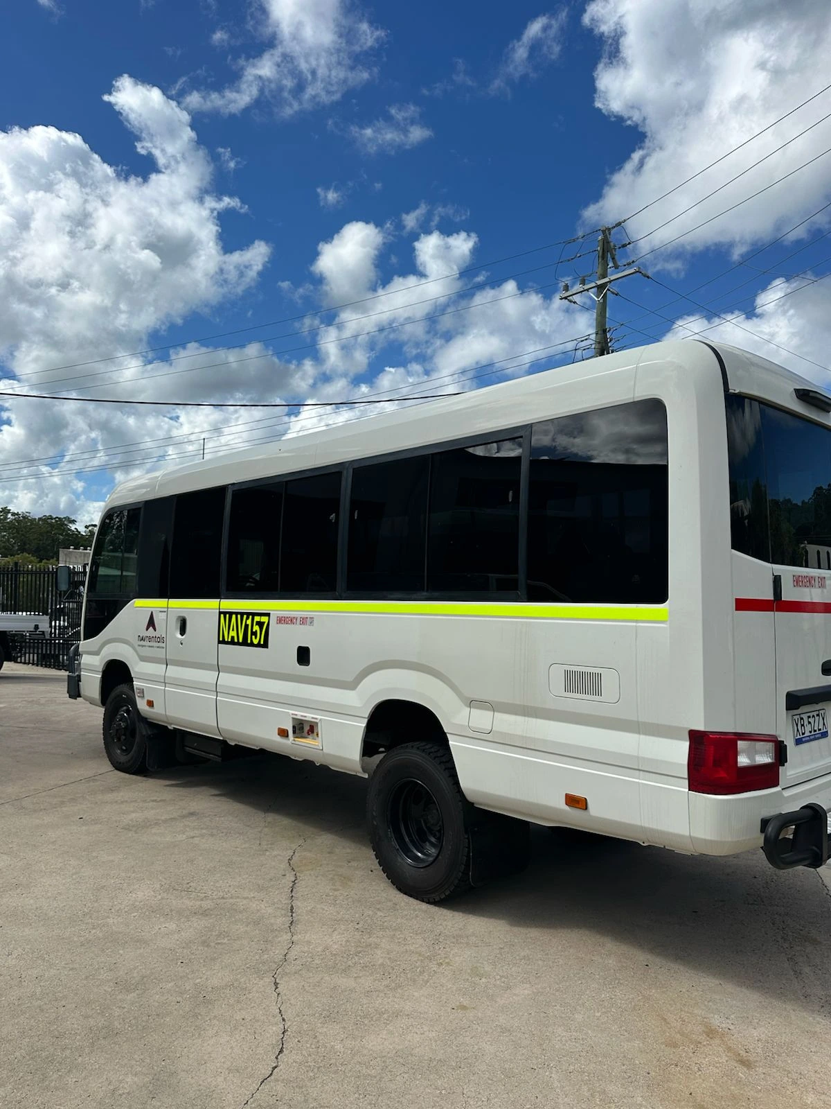 22 Seat Mine-Spec Bus