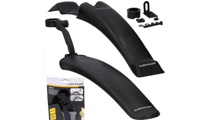 Zestaw dwóch czarnych błotników rowerowych marki Dunlop wraz z elementami montażowymi.