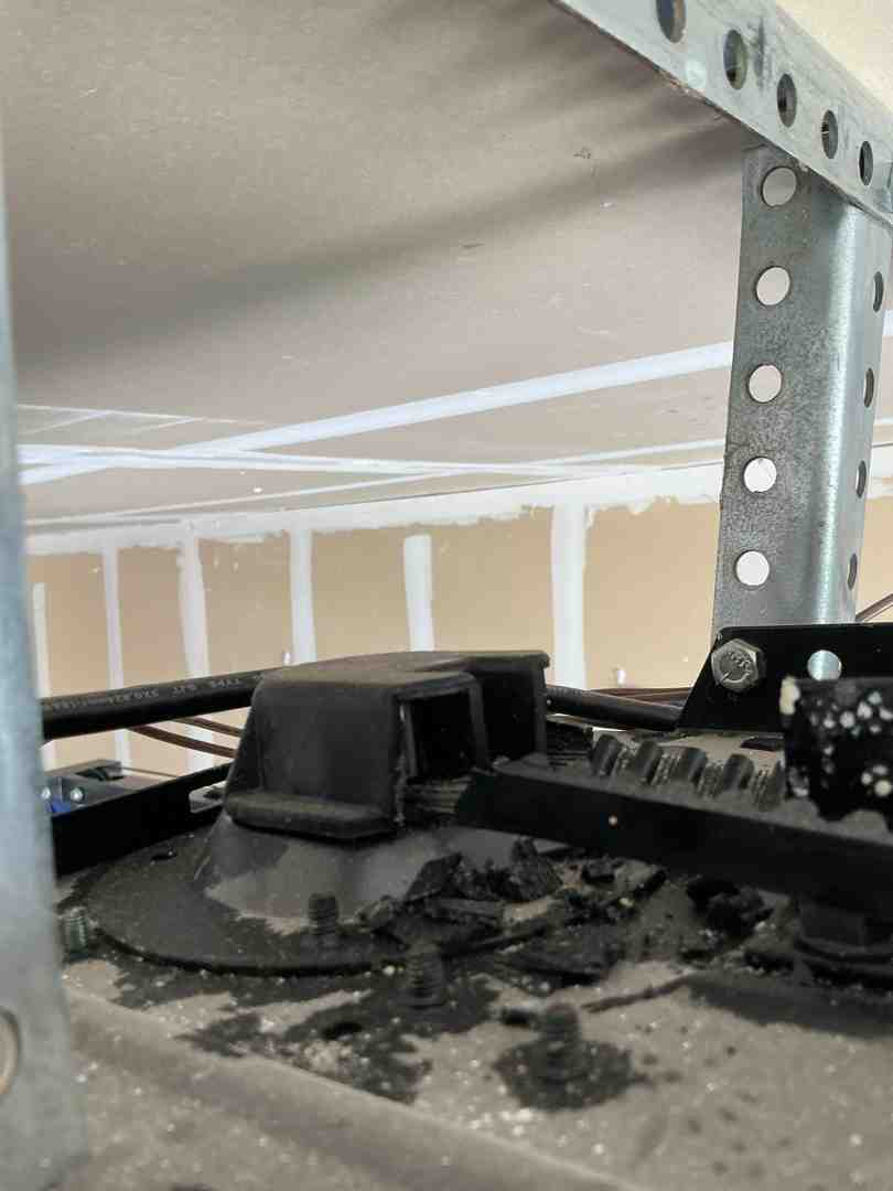 Infographic showing five key signs your garage door opener needs repair: 1) Grinding or squealing noises from the motor, 2) Remote or wall switch not responding, 3) Door reversing unexpectedly or failing to close, 4) Sluggish or inconsistent operation, and 5) Visible wear on gears or chains. Each sign is illustrated with a simple icon and brief explanation for quick homeowner reference. - best garage door opener repair in lakeway tx